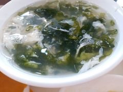 -小昆山服务区-停车场