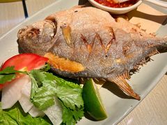 -大头虾越式风味餐厅(光明广场店)