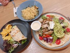 -HELLO 27 意面·沙拉·帕尼尼