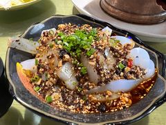 -茂县小辣椒川菜馆-羌家铜锅土火锅