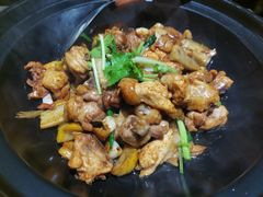 岭南土鸡煲-肥家大排档(天河体育西店)