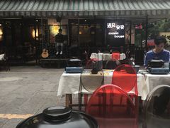 -刘姐啤酒鱼民族演艺餐厅(西街总店)