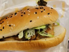 腊味菜菜堡-麦当劳(沙河店)