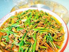 大盘肥肠鸡-易老头三样菜(南滨路总店)