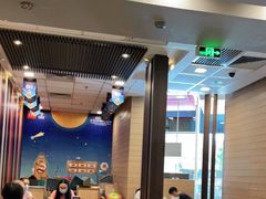 大堂-麦当劳(季华好又多店)