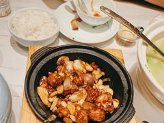 -荷花亭·湖北融合菜(中商广场店)