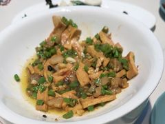 -老周家酱卤猪蹄私房菜(克拉玛依西街店)