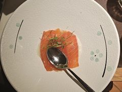 三文鱼温泉蛋配鱼子-Solo(衡山路店)