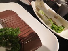 -热火朝天鲜切牛肉火锅(南强街巷店)