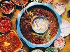 鸳鸯锅-周幺妹重庆老火锅(银泰城总店)