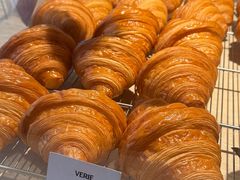 -VERIE BAKEHOUSE