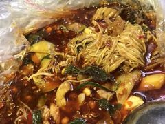 -周良天山牛杂城(天山路总店)