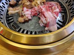 -汉江山料理级自助烤肉黑金冠(周口好吃城店)