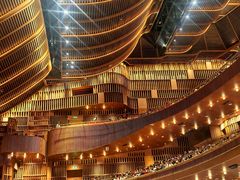 -交通银行前滩31演艺中心