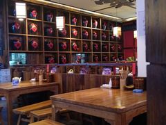 大堂-先启半步颠小酒馆(白麓里店)