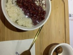 酒酿红豆薏米羹-炖物24章·顺时轻养茶(杭州保利时光里店)