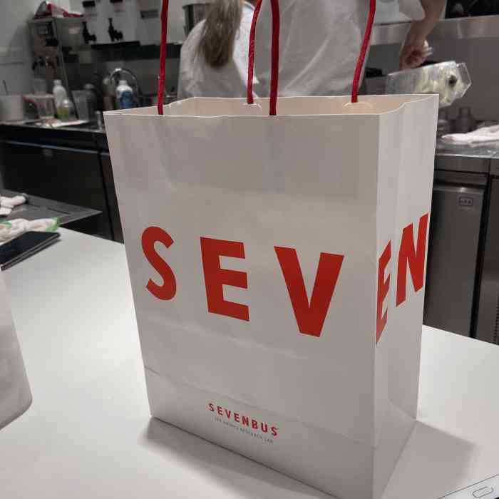 sevenbus(东百中心店)-"[双手合十]首先感谢点评妈和商家给予免费.