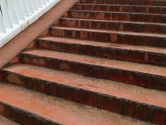 旁边的天桥-白城沙滩