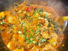 -山河屯铁锅炖(哈西站店)