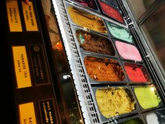 -莓园冰淇淋店