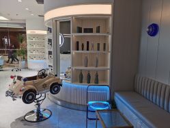 -PE SALON