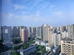 -西安君富酒店(大明宫龙首原地铁站店)