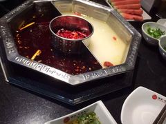 -陆派巴倒烫火锅(城东店)