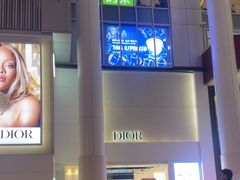 -Dior迪奥(上海世茂广场店)