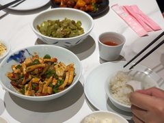 -楚山晓·湖北菜(武汉光谷K11店)