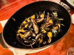 白酒煮青口贝-上海柏悦酒店·世纪100牛排馆