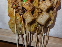手工精选土猪五花肉串-串东家·好酒配好串(拱墅万达金街店)