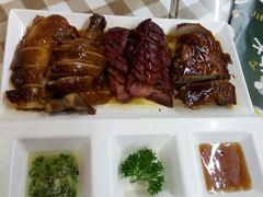 -新大咀港式茶餐厅(宝山万达店)