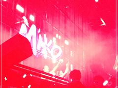 -MEGA PARTY CLUB