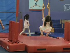 -小小运动馆(浦江店)