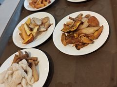 -天宜隆蘑菇宴火锅(石景山旗舰店)