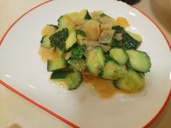 -新镇江酒家(南京西路店)