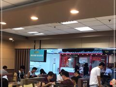 大堂-灵芝妹子海鲜米线(香炉礁山姆店)
