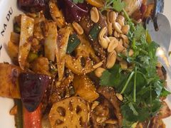 -拿渡·水煮鱼麻辣香锅(王府井奥莱·香江小镇店)