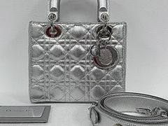 -小飞侠奢侈品回收 寄卖 养护(宝山宝龙广场店)