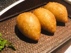 韭菜花薄壳咸水角-杭州西子湖四季酒店·金沙厅