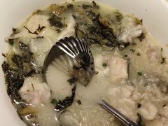 -严记小天府酸菜鱼(西四路店)