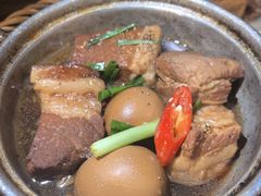 -Cuc Gach Quan Restaurant