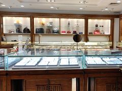 -品真阁华夏典当行(四通桥店)