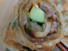 葱饼卷牛肉-台北楚楚园馅饼粥(虹桥南丰城店)