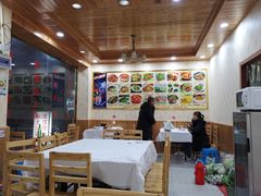 -乡土特色.冷锅鱼.牦牛肉汤锅