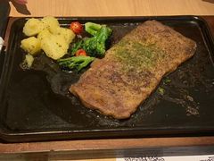 -必胜客(WOW中心城店)