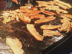 烤山猪肉-原住民美食石板烤肉山猪肉