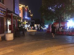 -吉庆街美食广场