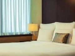 -上海龙之梦万丽酒店