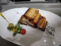 -西安唐隆国际酒店(大雁塔大唐不夜城店)